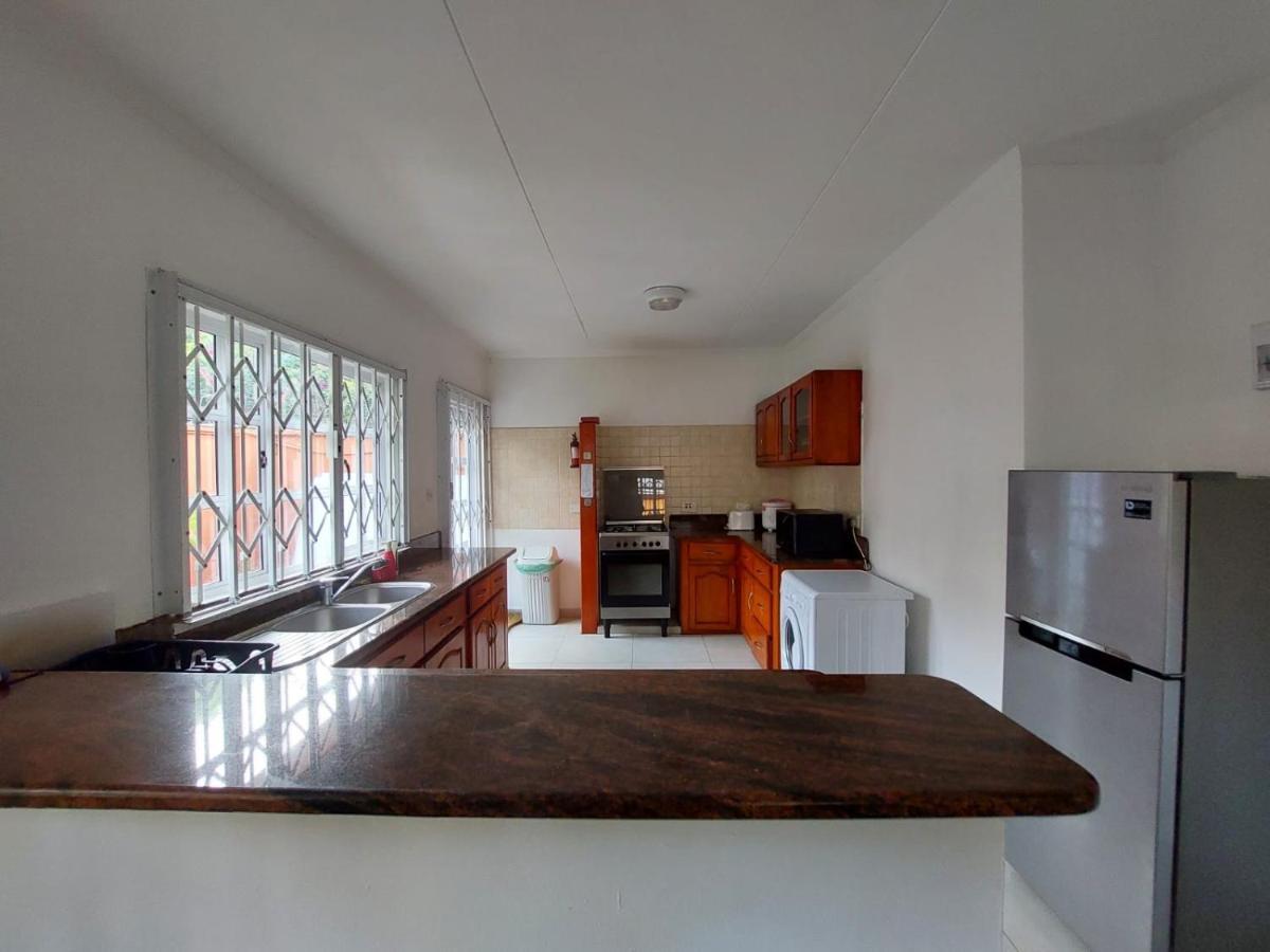Beau Vallon Villa Self Catering With Pool Zewnętrze zdjęcie